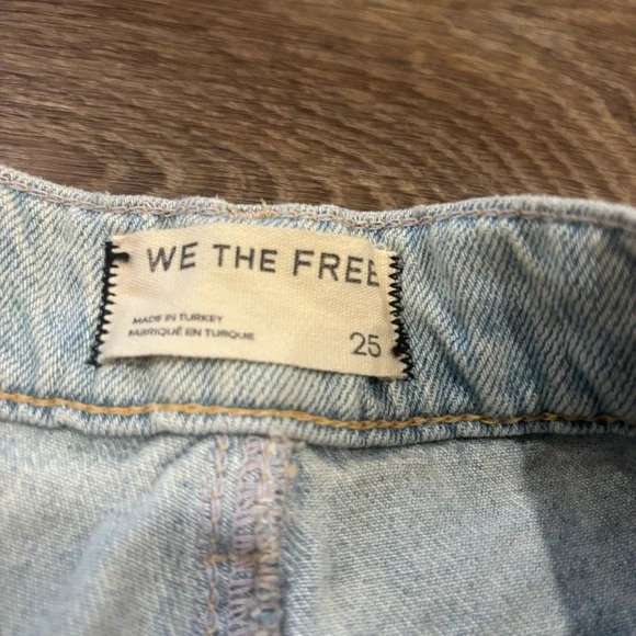 NWOT We The Free Westward Demi Jeans Raw Hem Cropped Denim Women’s 25 - Picture 5 of 9